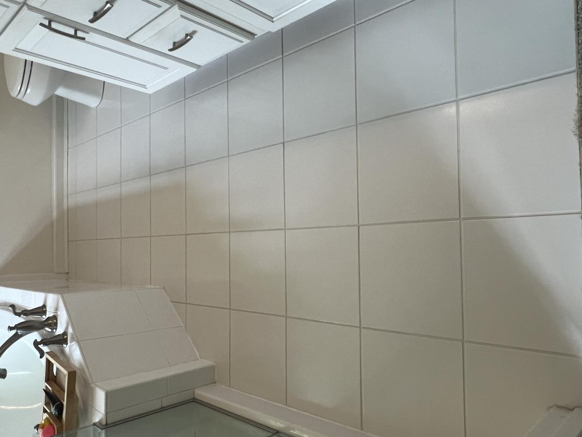 White bathroom tile after RF cleaning