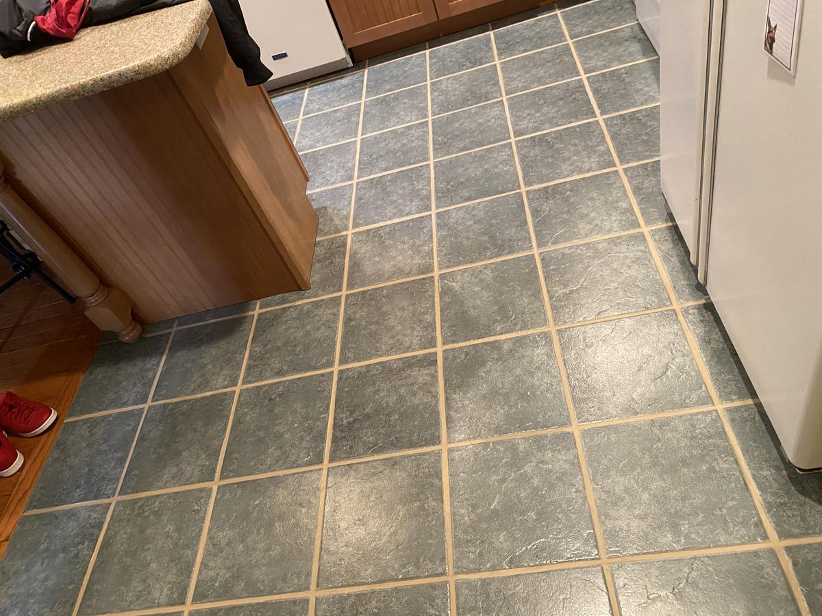 Kitchen tile before RF cleaning