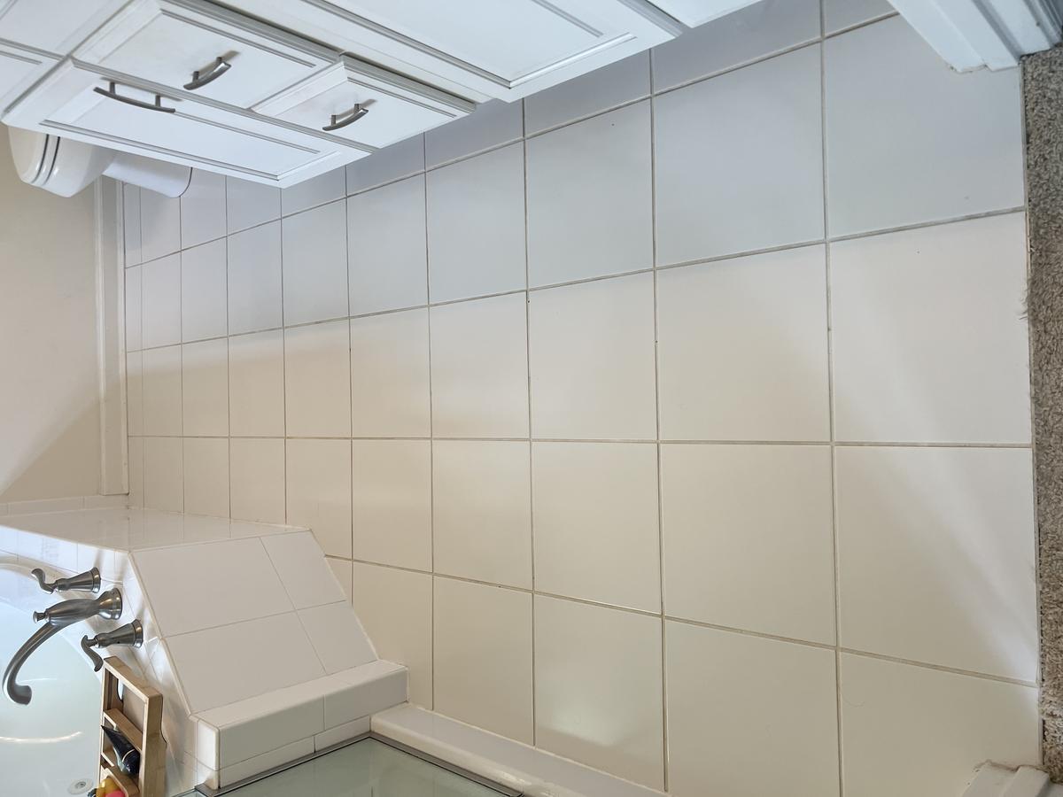 White bathroom tile before RF cleaning